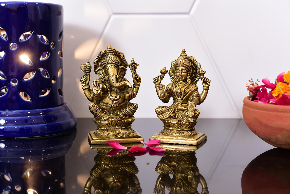 Importance of brass statue in the world