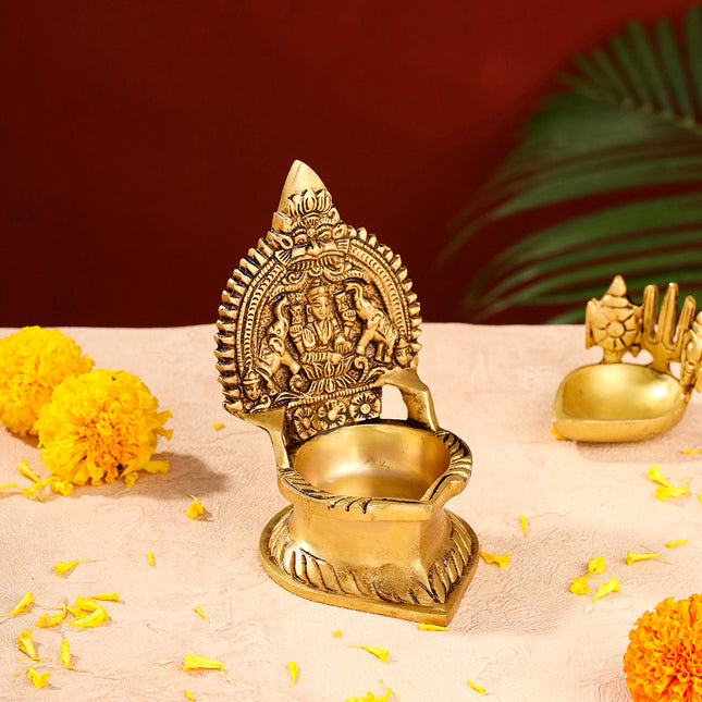 Brass Gaja Lakshmi Diya (5.1 Inch)