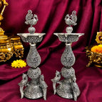 Height - 14.5 inch (5.5 x 5.5 x 14.5 inch) ; pair weight - 1.85 kg