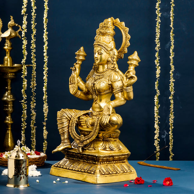 Brass Goddess Lakshmi Idol (30 Inch)