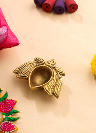 Brass Lotus Diya Festive Potli/Hamper