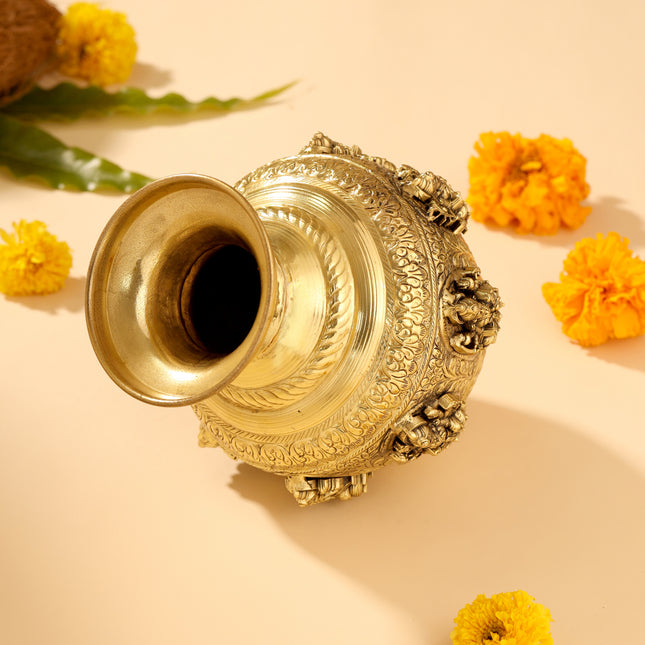 Brass Ashtalakshmi Kodam/Kalash