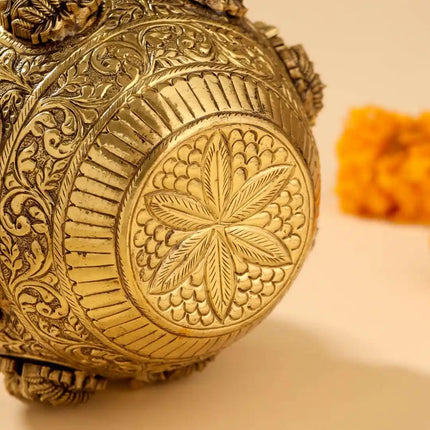 Brass Ashtalakshmi Kodam / Kalash