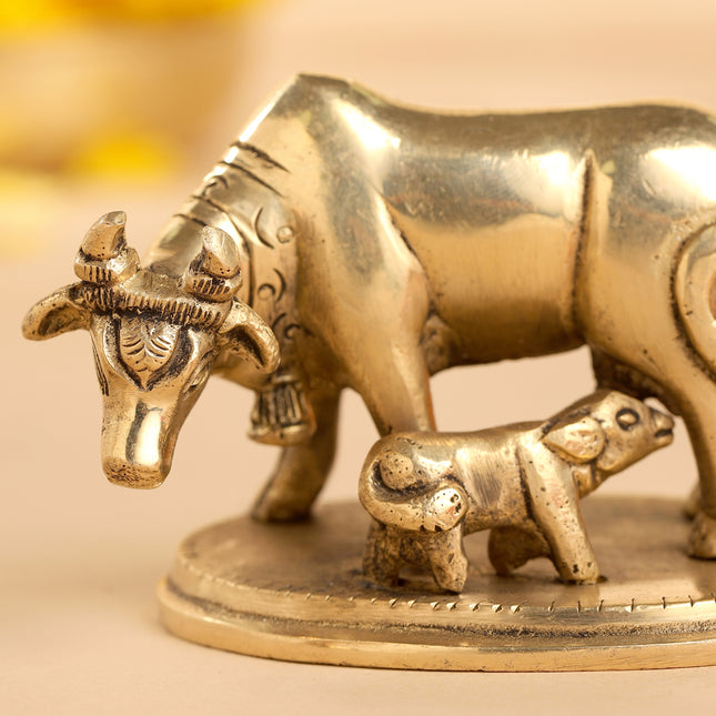 Brass Kamdhenu Cow With Calf Idol (2.5 Inch)