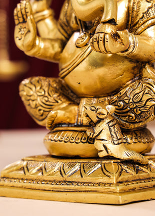 Brass Superfine Lord Ganesha Idol (7.5 Inch)