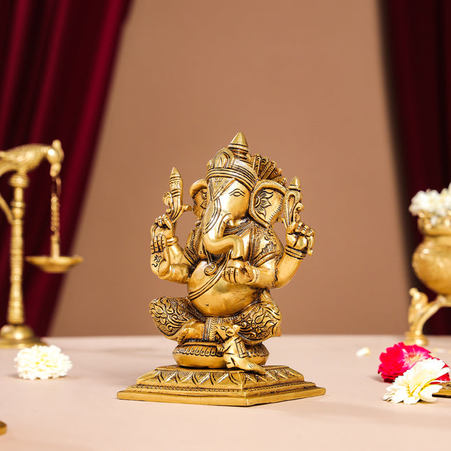 Brass Superfine Lord Ganesha Idol (7.5 Inch)