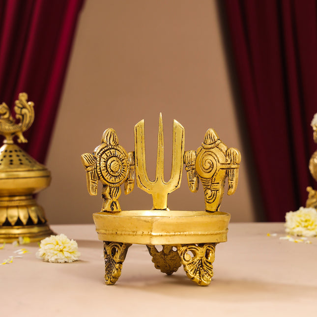 Brass Shankh Chakra Namah Diya (5 Inch)