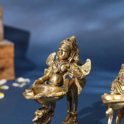Brass Aarti Diya With Handle