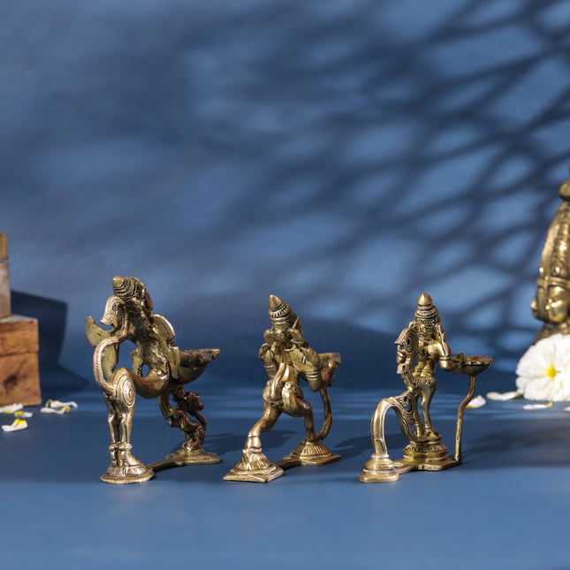 Brass Aarti Diya With Handle