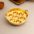 (7 Pits) Height - 3.2 inch ; diameter - 7 inch ; Weight - 1.78 kg