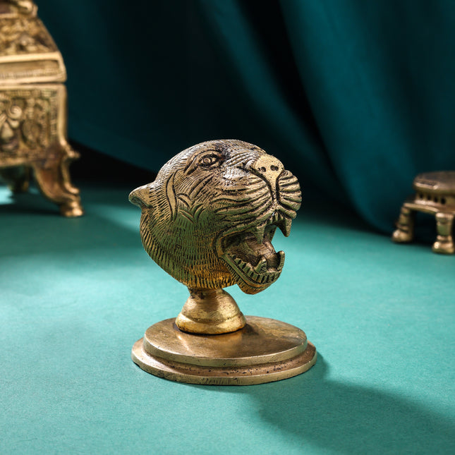 Brass Lion Head On plate (3 Inch)