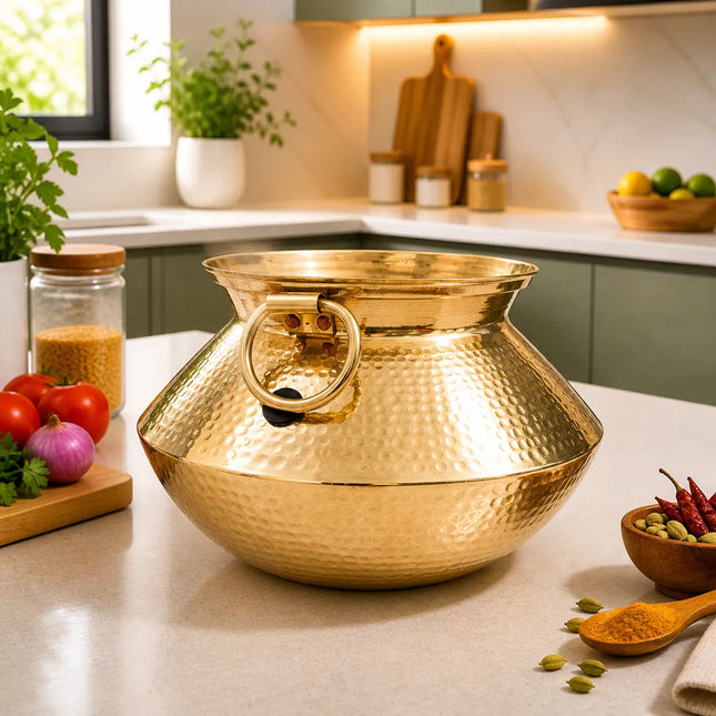 Brass Hammered Vintage Handi / Degchi with Lid