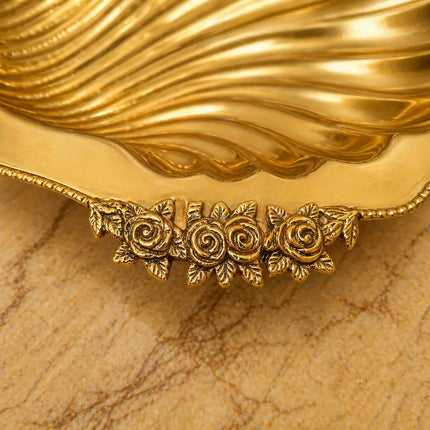 Brass Shell Shaped Decorative Serving Tray / Bowl (13 Inch)