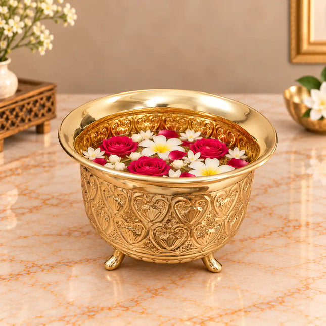 Brass Multipurpose Decorative Bowl with Legs (6 Inch)