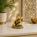 Height - 4 inch (3.5 x 2.3 x 4 inch) ; weight - 290 gram