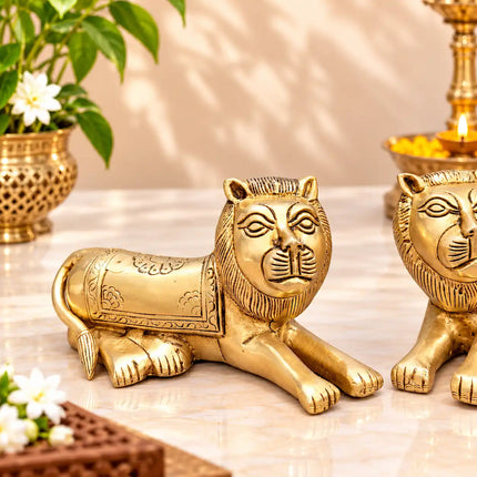 Brass Sitting Lion Statue Pair Home Decor (3.5 Inch)