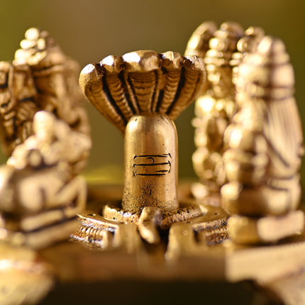 Brass Shivling with Family – Handcrafted Divine Temple Decor (2.5 Inch)