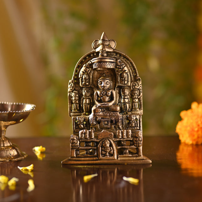 Brass Tirthankara Mahavirji Jain Statue – Divine Handmade Brass Decor (5 Inch)