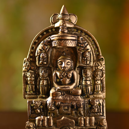 Brass Tirthankara Mahavirji Jain Statue – Divine Handmade Brass Decor (5 Inch)