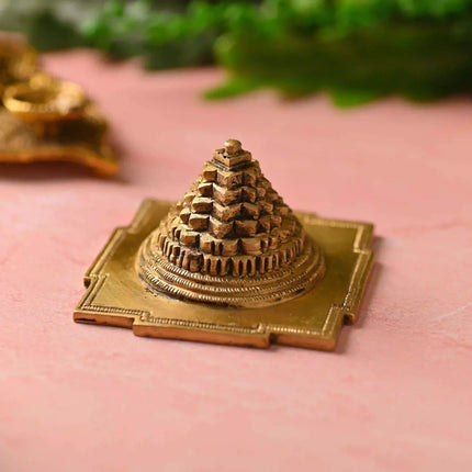 Brass Superfine Maha Meru Shree Yantra (2 Inch)