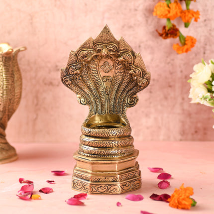 Brass Vintage Sheshnaag idol (9.8 Inch)