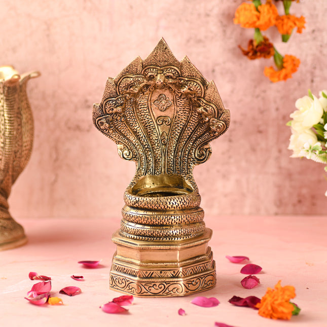 Brass Vintage Sheshnaag idol (9.8 Inch)