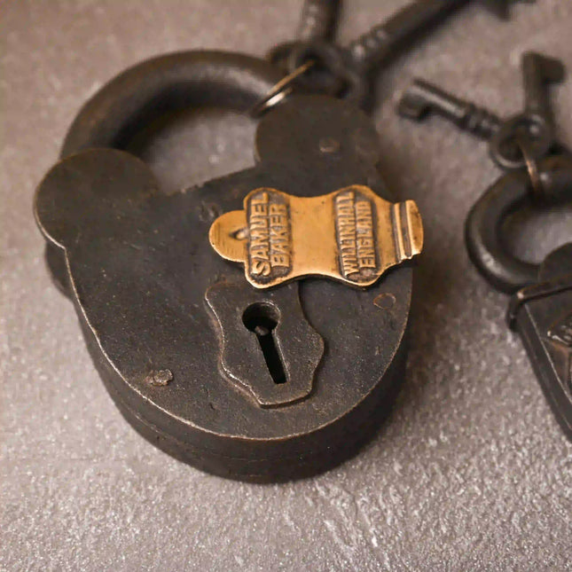 Iron Door Lock With Two Keys