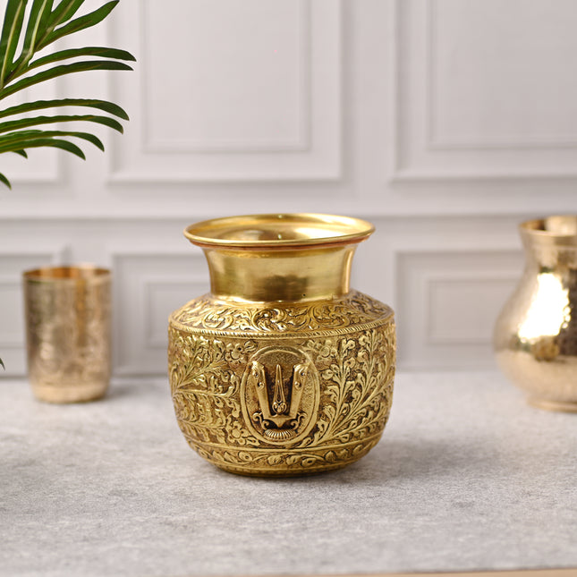 Brass Shankh Chakra Namaha Kodam / Kalash – Traditional Handcrafted Brass Decor