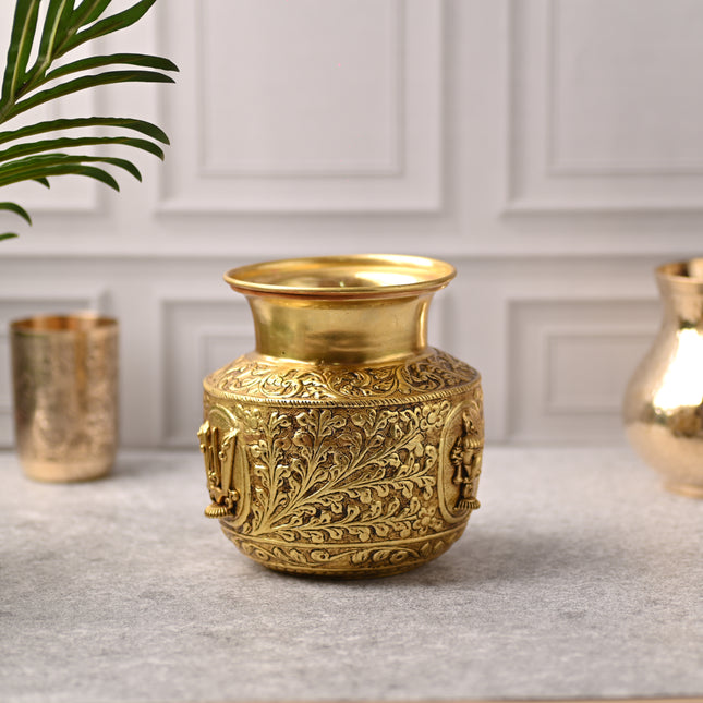 Brass Shankh Chakra Namaha Kodam / Kalash – Traditional Handcrafted Brass Decor