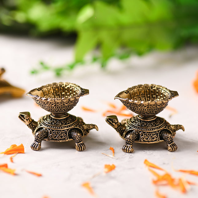 Brass Tortoise Oil Diya Pair – Traditional Handcrafted Lighting Decor (1.5 Inch)