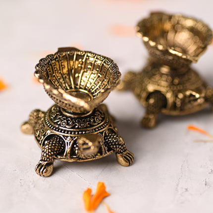 Brass Tortoise Oil Diya Pair – Traditional Handcrafted Lighting Decor (1.5 Inch)
