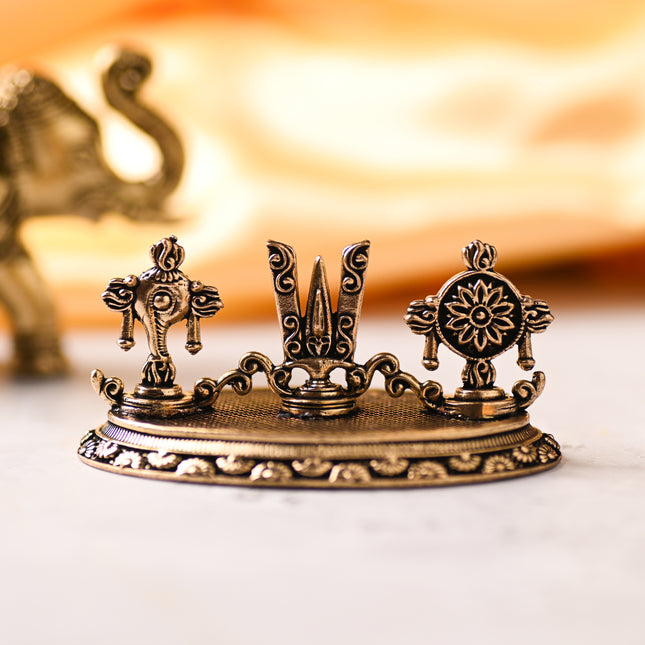 Brass Shankh Chakra Namah Showpiece – Sacred Handcrafted Decor (1.5 Inch)