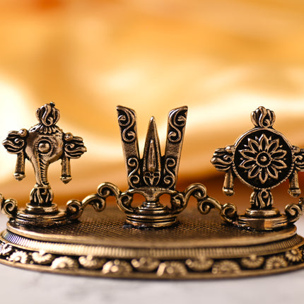 Brass Shankh Chakra Namah Showpiece – Sacred Handcrafted Decor (1.5 Inch)