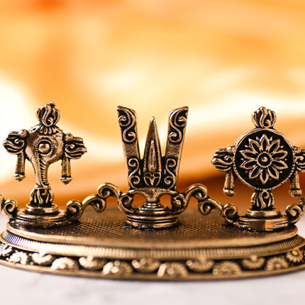 Brass Shankh Chakra Namah Showpiece – Sacred Handcrafted Decor (1.5 Inch)