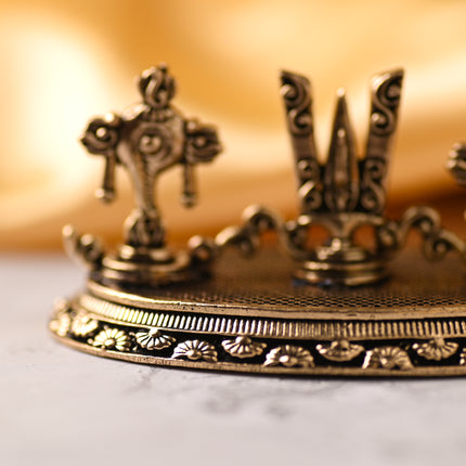 Brass Shankh Chakra Namah Showpiece – Sacred Handcrafted Decor (1.5 Inch)