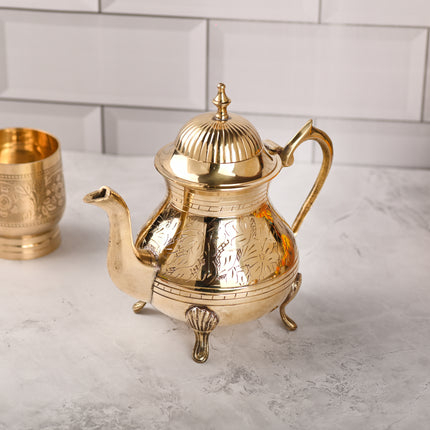 Brass Leaf Design Mughlai Tea Pot with Lid – Premium Brassware (7.4 Inch)