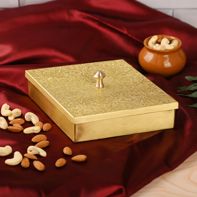 Brass Handcrafted Dry Fruit Box with Lid – Traditional Indian Brassware (2.9 Inch)