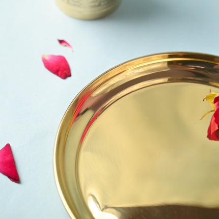 Elegant Brass Plain Thali – Traditional Indian Brassware for Everyday Dining (7.1 Inch)