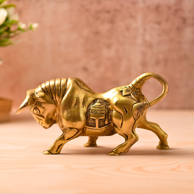 Brass Roaring Bull Statue – Symbol of Strength & Prosperity (4.5 Inch)