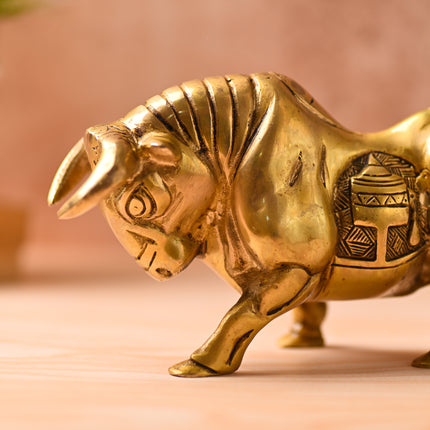 Brass Roaring Bull Statue – Symbol of Strength & Prosperity (4.5 Inch)