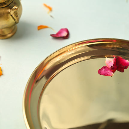 Elegant Brass Plain Thali – Traditional Indian Brassware for Everyday Dining (7.1 Inch)
