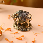 Height - 2.5 inch (2.8 x 2.5 x 2.5 inch) ; weight - 150 gram