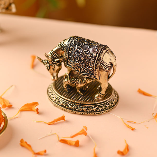 Brass Kamdhenu Cow with Calf Idol – Handmade Auspicious Decor (2 Inch)