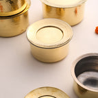 5.3 INCHES (9.5*9.5*5.3) WEIGHT - 1.6 KG; CAPACITY - 4 LITRE