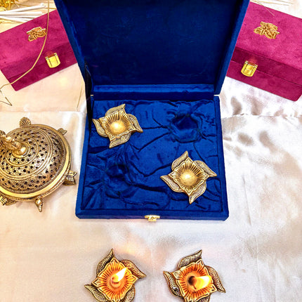 Brass Swastik Oil Diya Set (0.8 Inch)