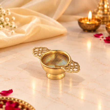 Brass Luxury Gift Hamper with Tea Cups & Tea Strainer