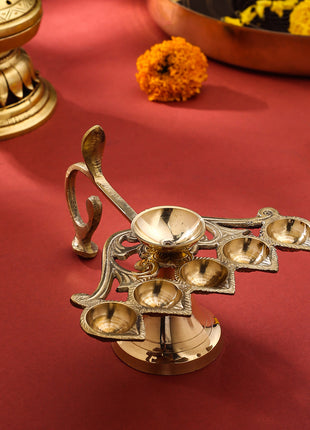 Brass Elegant Panch Aarti With Handle (3.5 Inch)