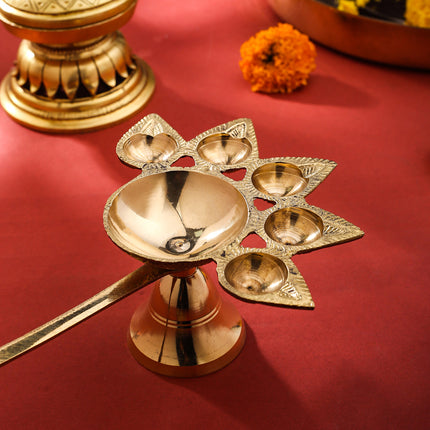 Brass Divine Panch Aarti With Handle (9 Inch) me