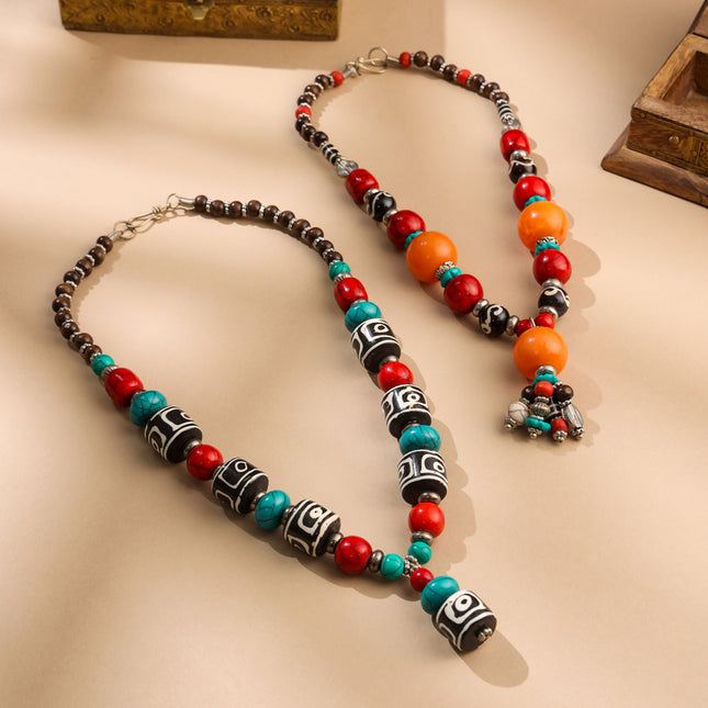 Resin Handcrafted Bead Jewelry Necklace with Tribal Charm