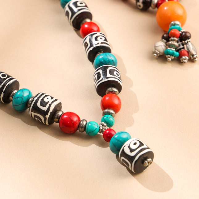 Resin Handcrafted Bead Jewelry Necklace with Tribal Charm
